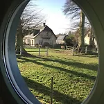 Le Clos Des Hautes Loges Bed & Breakfast 3*