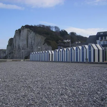 Le Clos Des Hautes Loges Bed & Breakfast