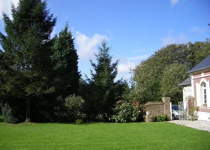 Le Clos Des Hautes Loges Bed & Breakfast 3*