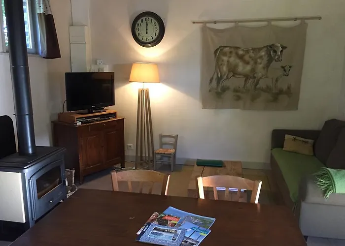 Le Clos Des Hautes Loges Bed & Breakfast 3*